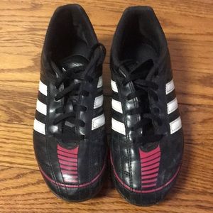 Adidas Puntero cleats size 3 1/2
